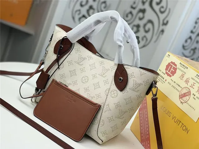 Louis Vuitton Monogram Canvas Structured Mini Top-Handle Handbag 8