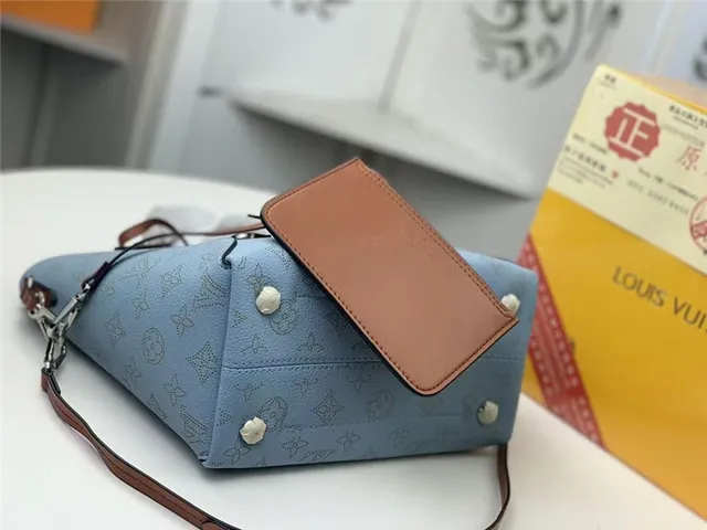 Louis Vuitton Monogram Canvas Structured Mini Top-Handle Handbag 15