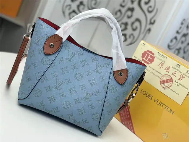 Louis Vuitton Monogram Canvas Structured Mini Top-Handle Handbag 16