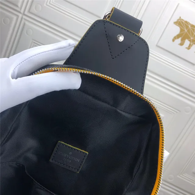 Louis Vuitton Monogram Eclipse Bolsa mensageiro 2