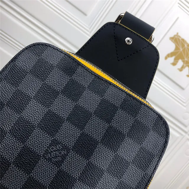 Louis Vuitton Monogram Eclipse Bolsa mensageiro 5