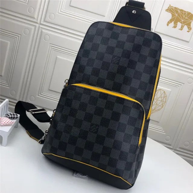Louis Vuitton Monogram Eclipse Bolsa mensageiro 10