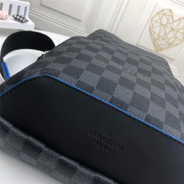 Louis Vuitton Monogram Eclipse Bolsa mensageiro 15