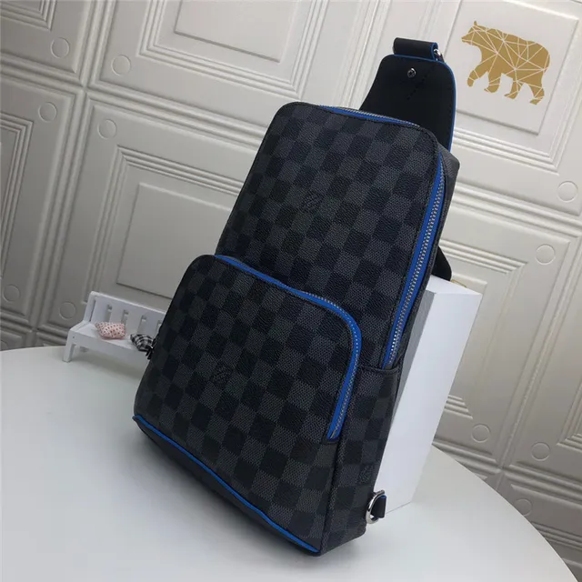 Louis Vuitton Monogram Eclipse Bolsa mensageiro 18