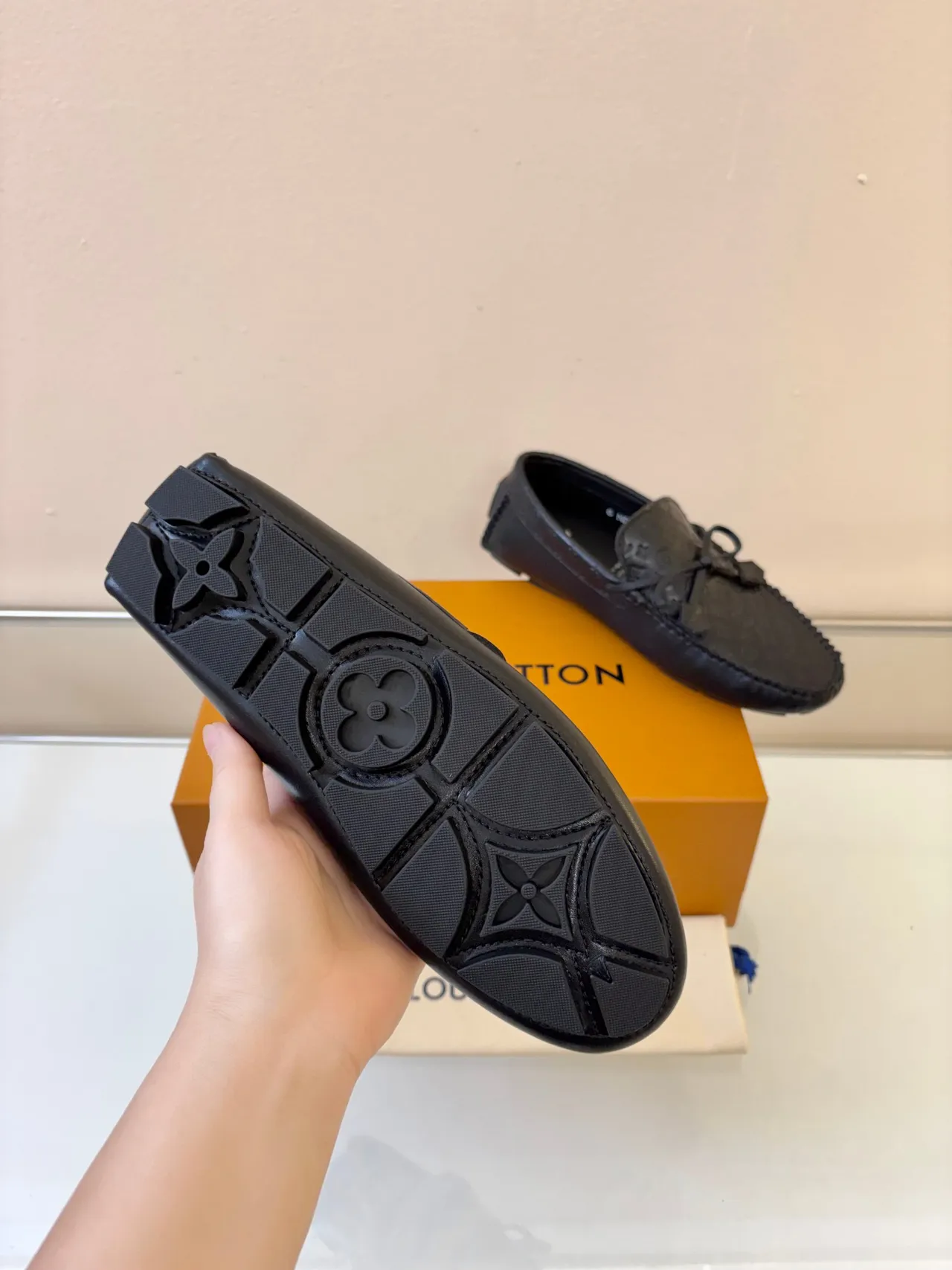 Louis Vuitton مونوغرام-مبروز تسيل لوفر جلد أسود لوفر أمامي متسيل 5