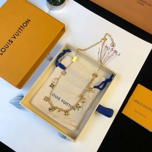 Louis Vuitton Monogram Flower Charm Gold-Tone Necklace 4