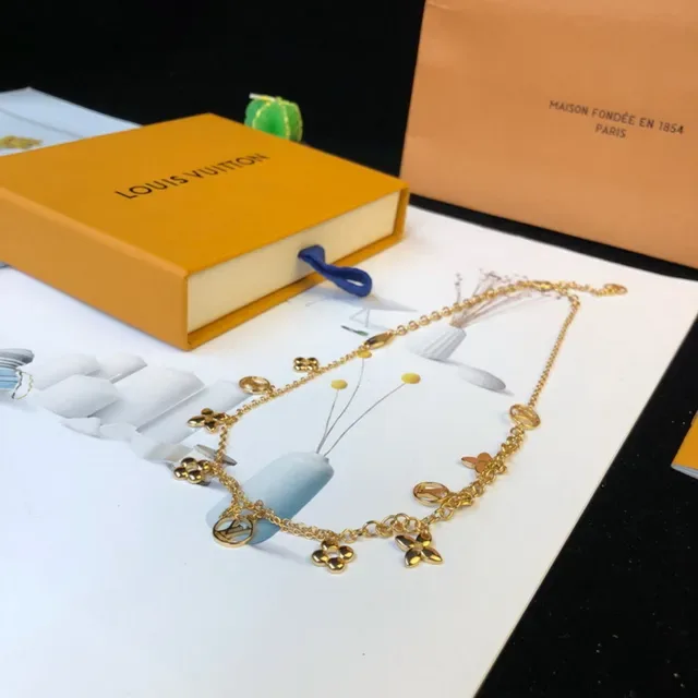 Louis Vuitton Monogram Flower Charm Gold-Tone Necklace 5