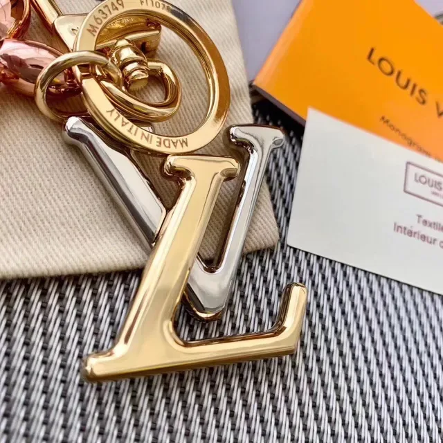 بروش Louis Vuitton Monogram Flower Gold Monogrammed معدني 8