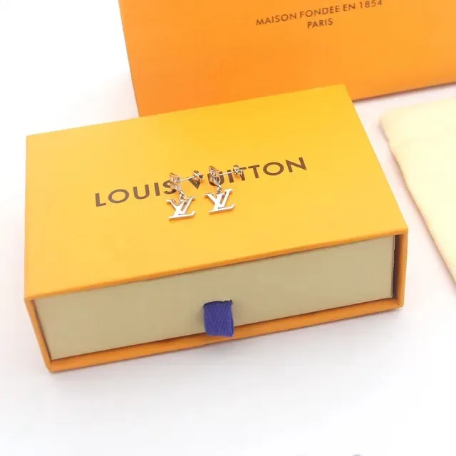 Louis Vuitton Monogram Flower Gold Silver Monogrammed Quatrefoil-Top Earrings 4