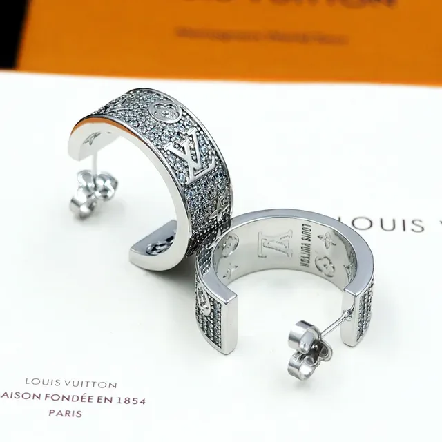 Louis Vuitton Monogram Flower Hoop Silver Transparent Pavé-Set Crystal Earrings 6