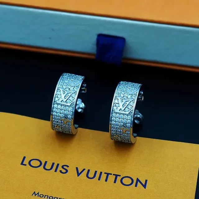 Louis Vuitton Monogram Flower Hoop Silver Transparent Pavé-Set Crystal Earrings 7
