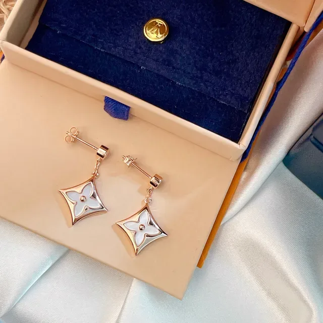Louis Vuitton Monogram Flower Quatrefoil Enamel Earrings 7