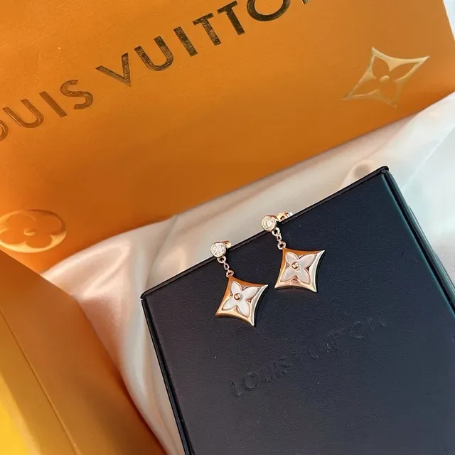 Louis Vuitton Monogram Flower Quatrefoil Enamel Earrings 8