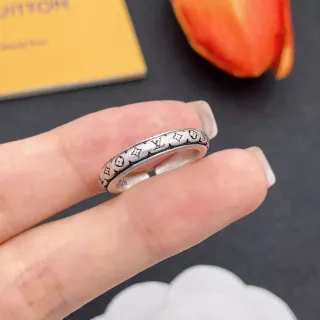 Anillo Louis Vuitton Monogram Plata Negro Banda Grabada Metal