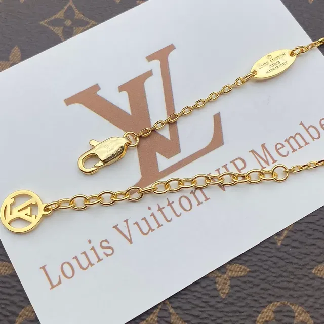 Louis Vuitton Monogram Rope Pendant Gold Necklace 2