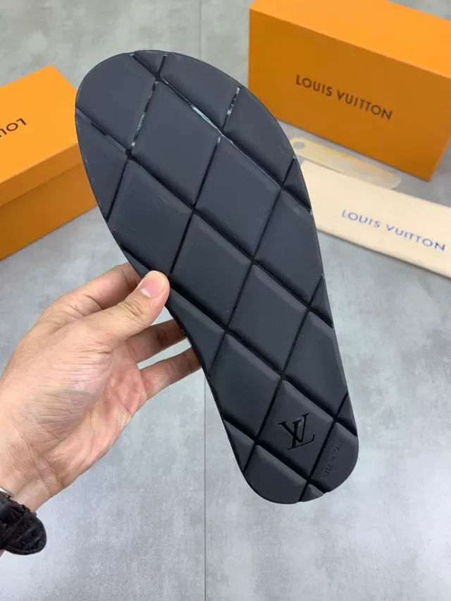 Louis Vuitton Monogram Slide Black Patent Leather Monogrammed Straps Slippers 2