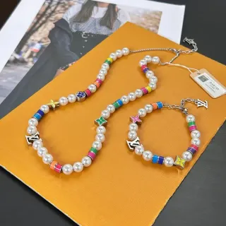 Louis Vuitton Multicolor White Pearl-Beaded Enamel Accents Necklace
