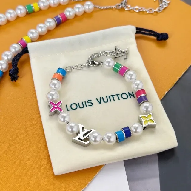 Louis Vuitton Multicolor White Pearl-Beaded Enamel Accents Necklace 3