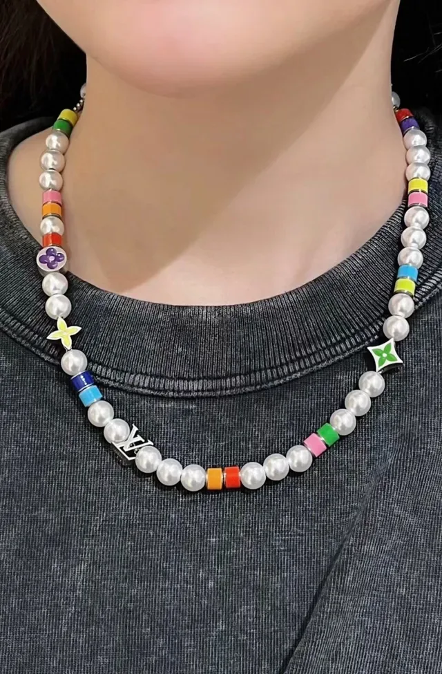 Louis Vuitton Multicolor White Pearl-Beaded Enamel Accents Necklace 5
