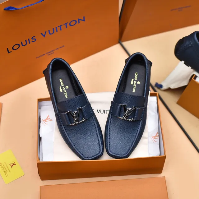 Louis Vuitton Navy Silver Textured Leather LV Monogram Buckle Loafer 9