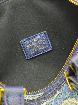 Louis Vuitton Petite Malle Bolso Boston rectangular estructurado patchwork denim azul marino 3