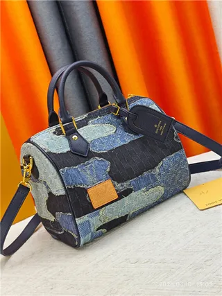 Louis Vuitton Petite Malle Bolso Boston rectangular estructurado patchwork denim azul marino 9