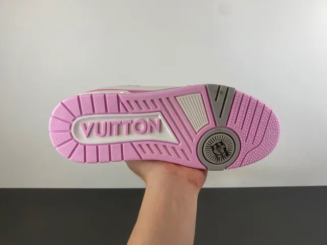 Louis Vuitton وردي أبيض كعب سميك متعدد الطبقات علوى شبكي مثقوب أسلوب حياة رياضي 9