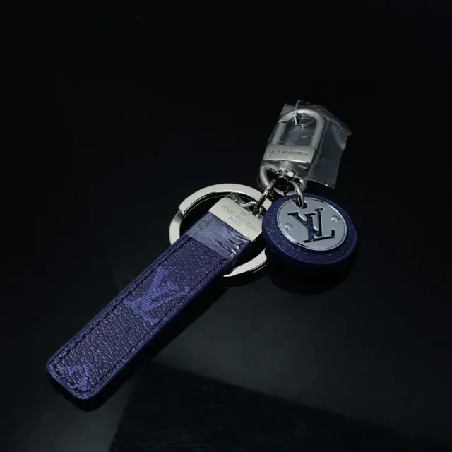 Louis Vuitton Purple Silver Monogrammed Leather Strap Circular LV Medallion Charm Handbag 4