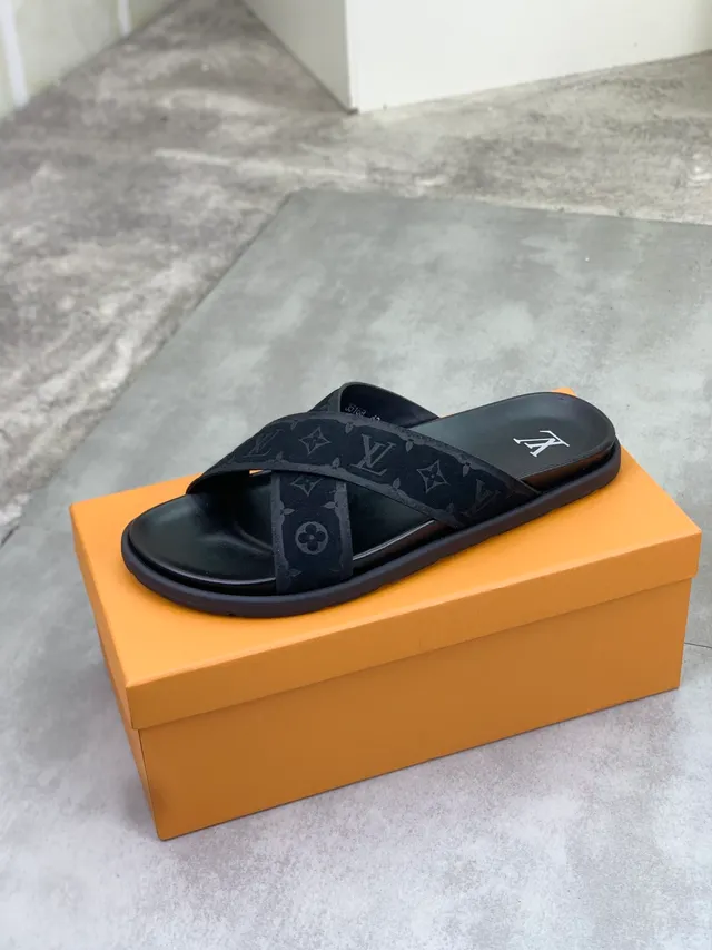 Louis Vuitton Run Away Black Monogrammed Suede Strap Design Slippers 4