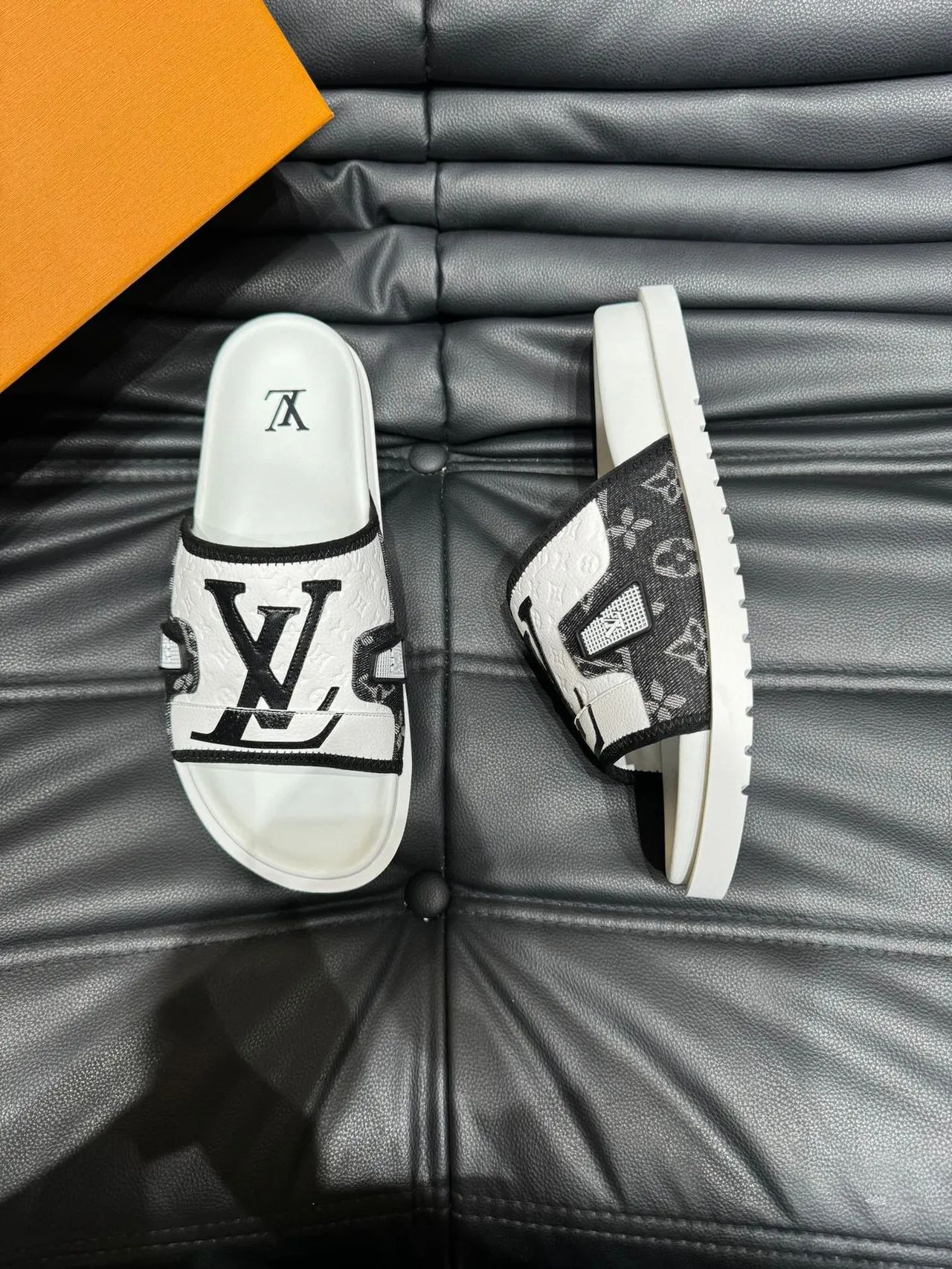 Louis Vuitton Run Away Monogram White and Black Slippers 3