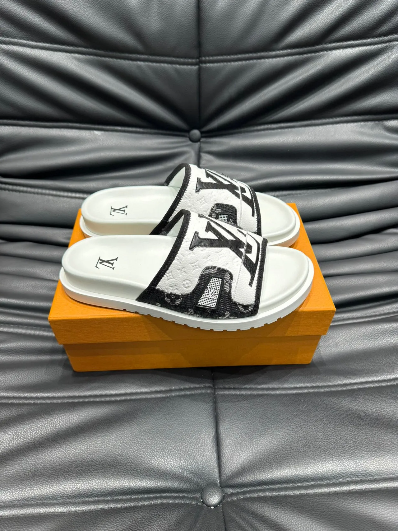 Louis Vuitton Run Away Monogram White and Black Slippers 5