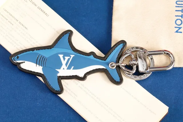 Louis Vuitton Shark Charm Blue White Leather Appliqué Crossbody Bag 6