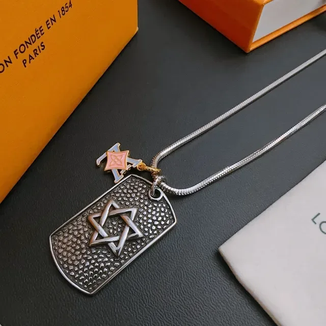 Louis Vuitton Silver Snake Chain Dog-Tag Pendant Necklace 3