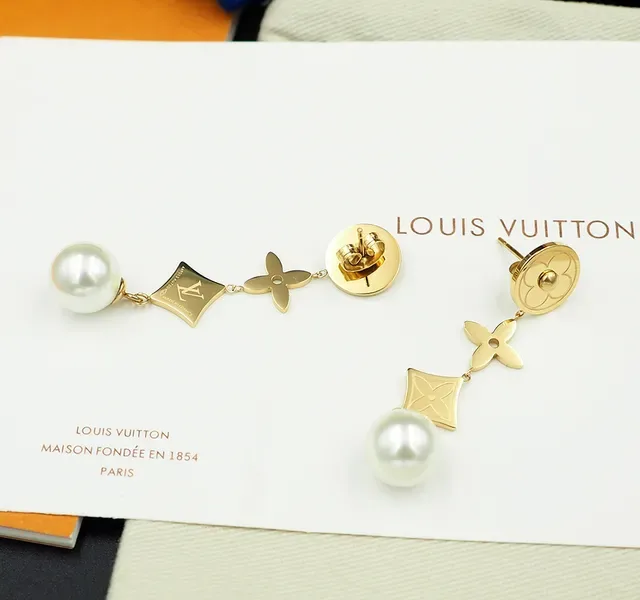 Louis Vuitton Silver White Multi-Component Drop Floral Monogram Motif Earrings 5