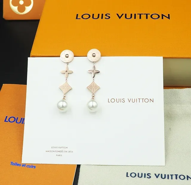 Louis Vuitton Silver White Multi-Component Drop Floral Monogram Motif Earrings 7