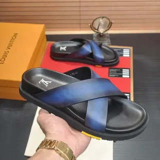 Louis Vuitton Slide Noir Bleu Sangle Cuir Croisée Finition Iridescente Gradient Sandales Casuales