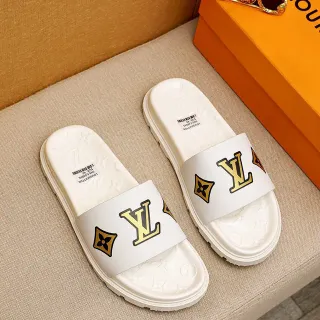 Louis Vuitton Slide सफेद स्वर्ण आकारित रबर सोल उभरा हुआ मोनोग्राम इनसोल स्लिपर्स
