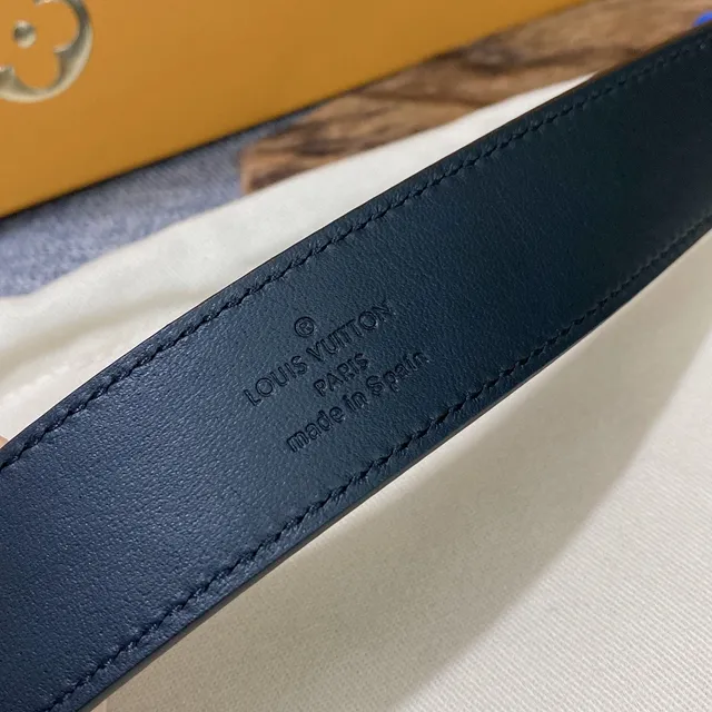 Louis Vuitton V Belt حزام جلد أزرق بحري 6