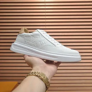 Louis Vuitton Blanco Beige Embossed Monogram Cuero Suela de Plataforma Zapatillas Lifestyle
