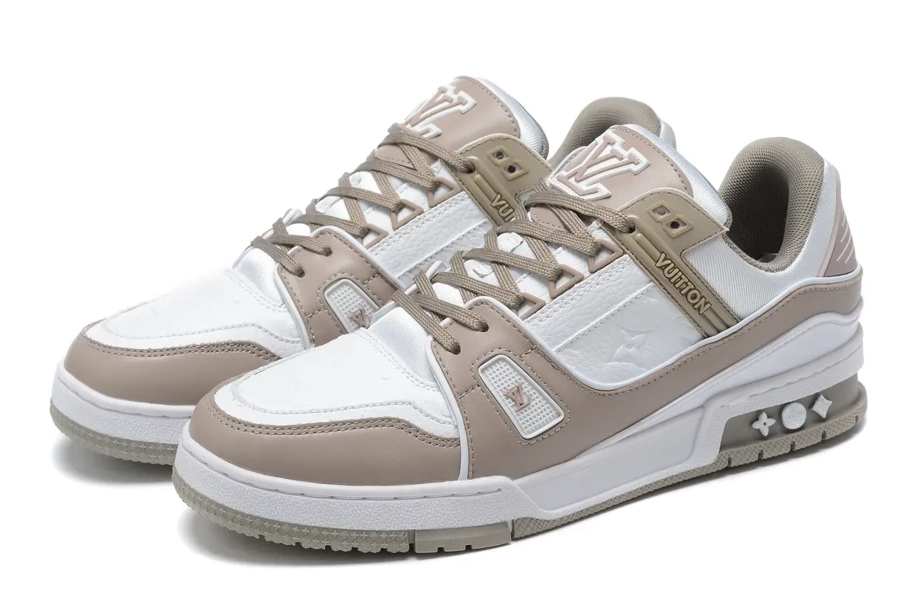 Louis Vuitton Branco e Bege Couro e Sintético Superior Com Detalhe de Tira Assimétrica Tênis Lifestyle 8
