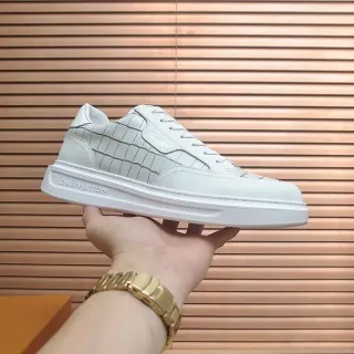 Louis Vuitton Zapatillas Lifestyle de Cuero Blanco Beige de Bajo
