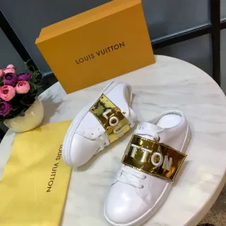 Louis Vuitton Blanco Dorado Cuero Suave Correa Metálica Zapatillas Lifestyle