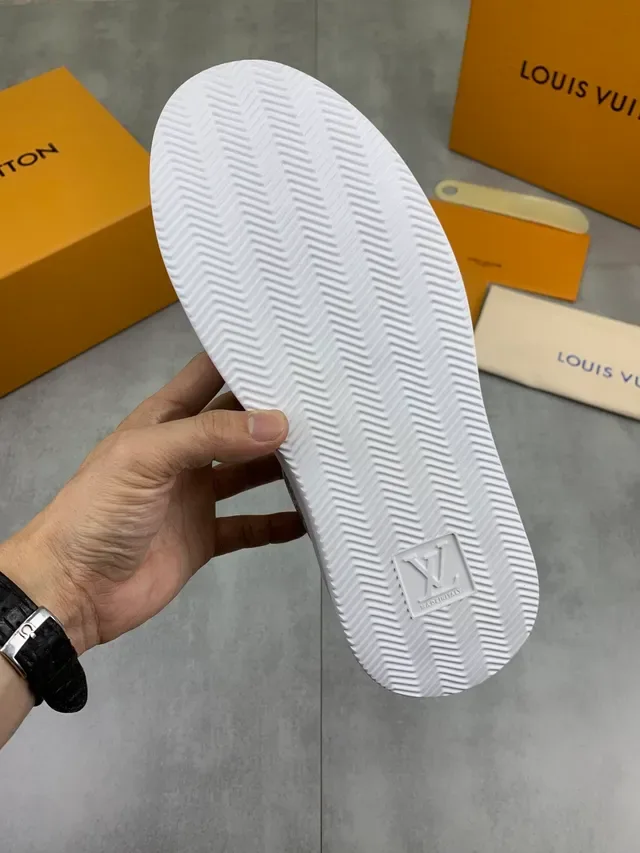 Louis Vuitton White Gray Low-Top Monogrammed Textile Panel Lifestyle Sneakers 3