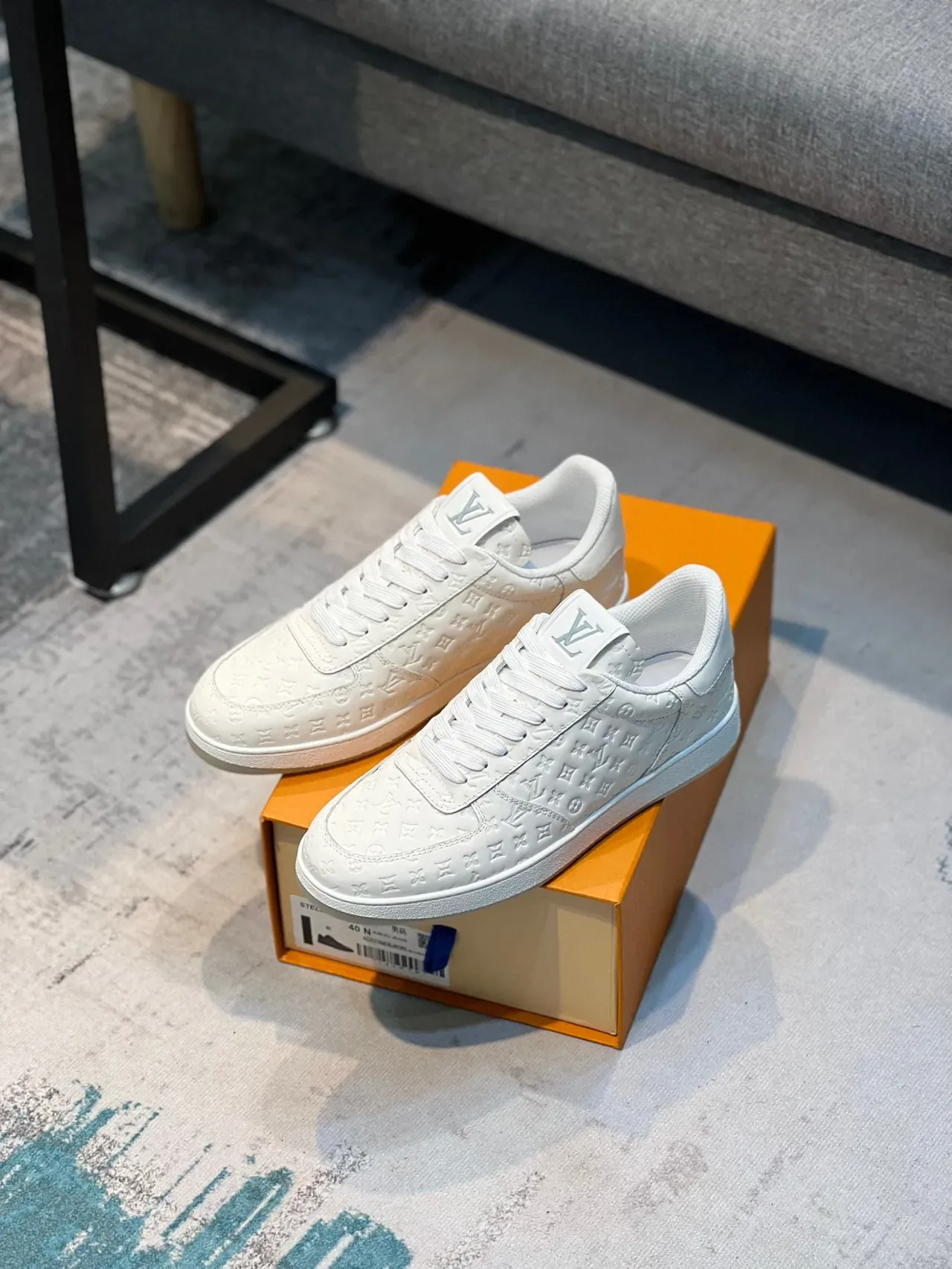Louis Vuitton White Monogram-Embossed Leather Low-Top Silhouette Lifestyle Sneakers 7