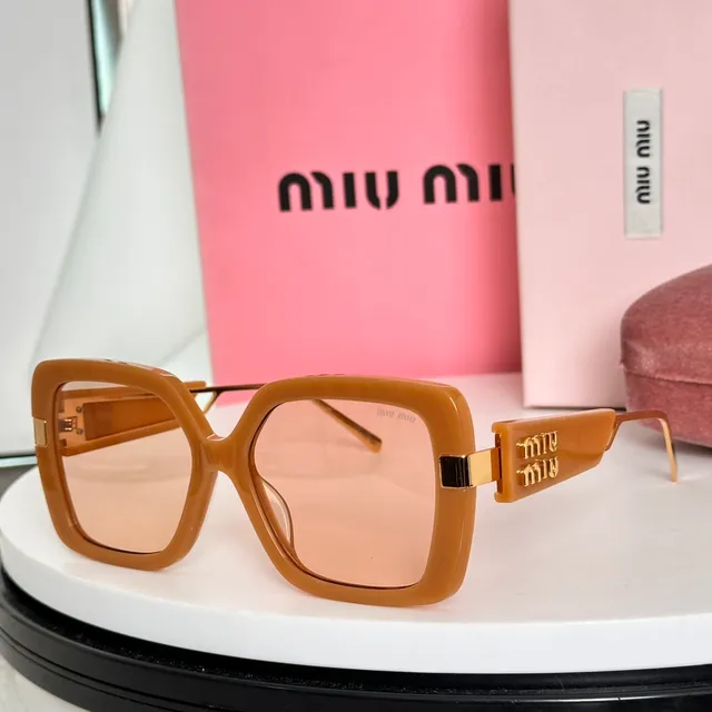 Miu Miu Black Gold Oversized Square Frame Gradient Lenses Sunglasses 4