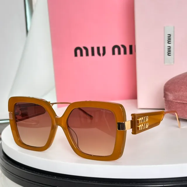 Miu Miu Black Gold Oversized Square Frame Gradient Lenses Sunglasses 5