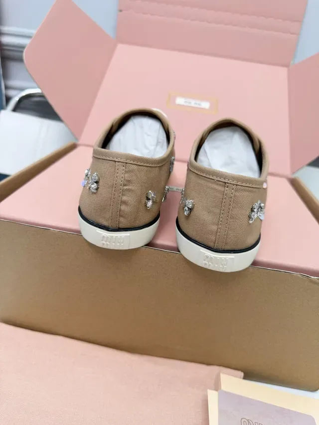 Miu Miu Wander Tan Canvas Crystal Floral Lifestyle Sneakers 3