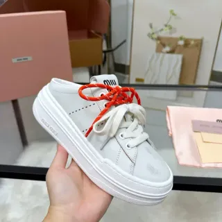 Miu Miu Wander White and Orange zapatillas lifestyle con cordones