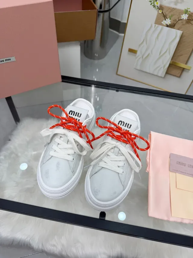 Miu Miu Wander White and Orange حذاء رياضي أسلوب حياة مربوط 5