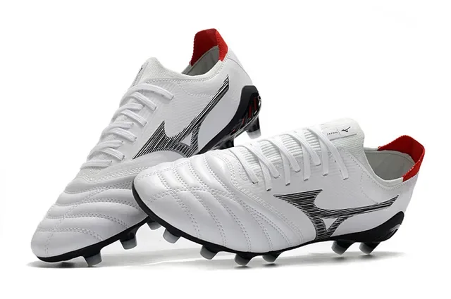 Mizuno Morelia Neo White and Red Firm-Ground Soccer Shoes 11